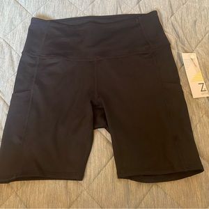 NWT Z by Zella High Waist Daily Biker Shorts with Pockets